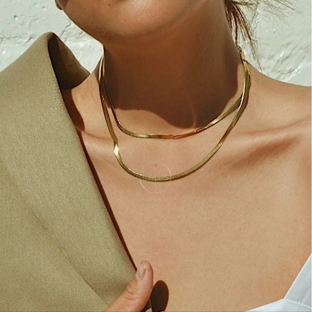 New Multilayer Clavicle Chain ⛓️ Choker Gold Necklace - Picture 2 of 2